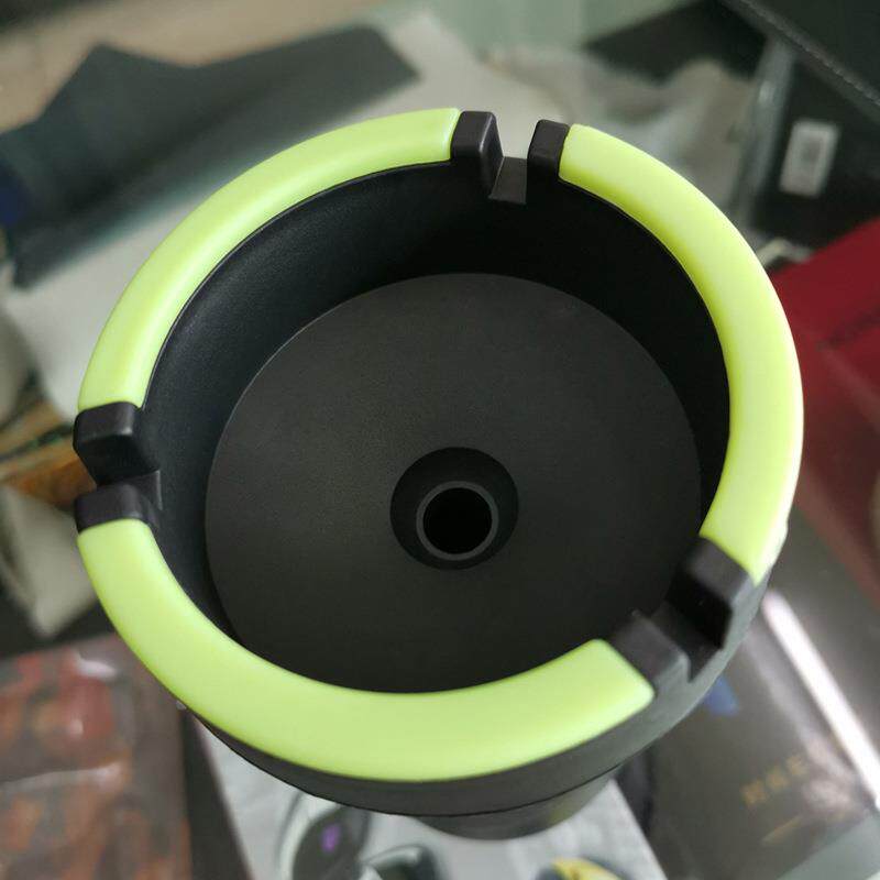夜缸光车载烟灰缸塑塑料磨砂漏烟灰新款创意车斗载火轮烟灰缸料烟