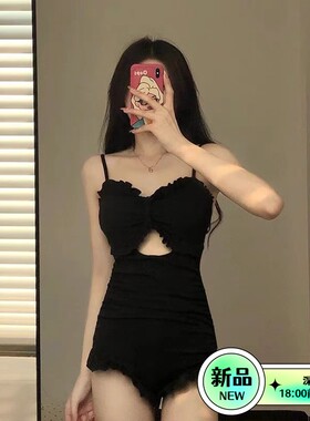 2025新款连体泳衣女夏季网红风遮肚显瘦大码遮肉高级感爆款游泳装