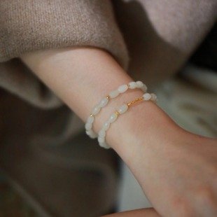 SUMOJEWEL《金玉丰年》新中式极简轻奢和田玉小米粒俄白手链