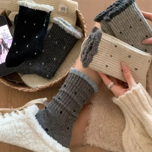 优帝乐new的店新疆棉女秋冬季复古港风中筒波点短袜保暖网红百搭