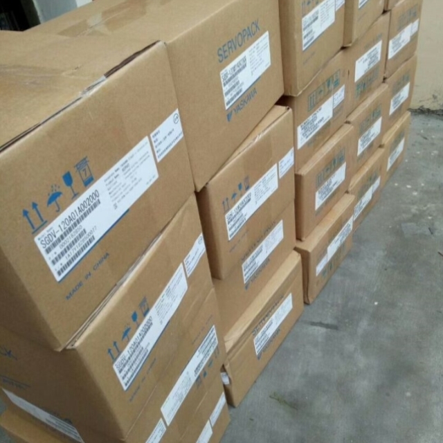 【议价】安川伺服驱动器 SGDV-5R5A01A002000 正品质保一年！