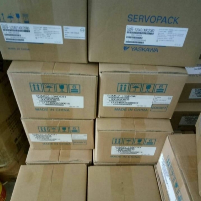 【议价】安川伺服驱动器 SGDV-330A01A002000 正品质保一年！