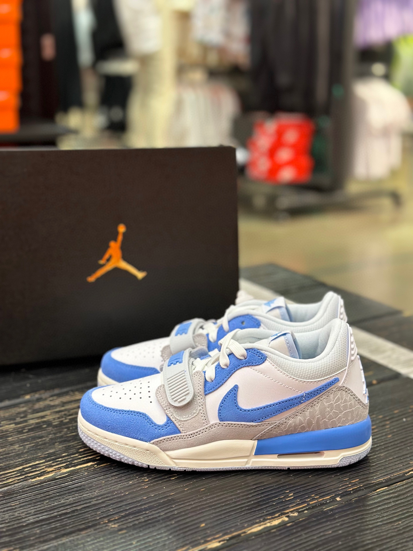 Nike 耐克AIR JORDAN LEGACY 312 LOW北卡蓝爆裂纹CD9054-141