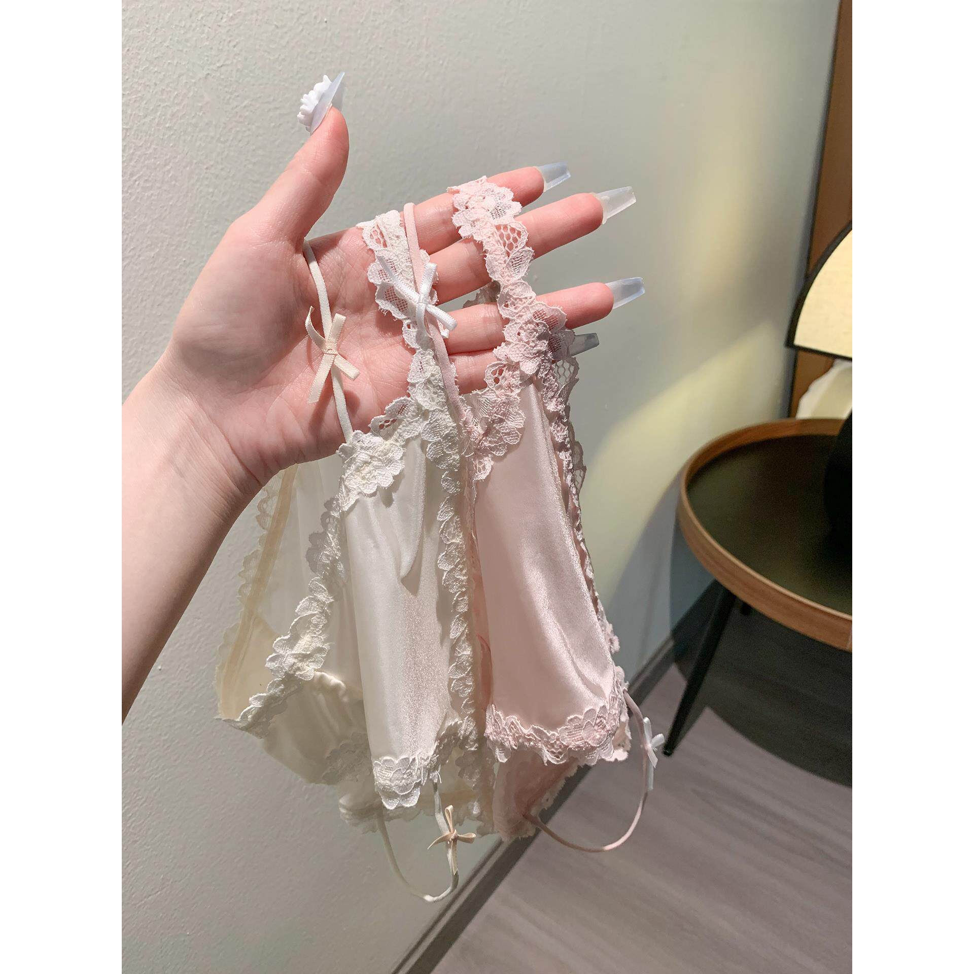 女生法式缎面紫色高级贵妇