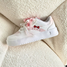 安踏Anta轻松舒适百搭防滑减震清新少女厚底学生低帮板鞋女款白色