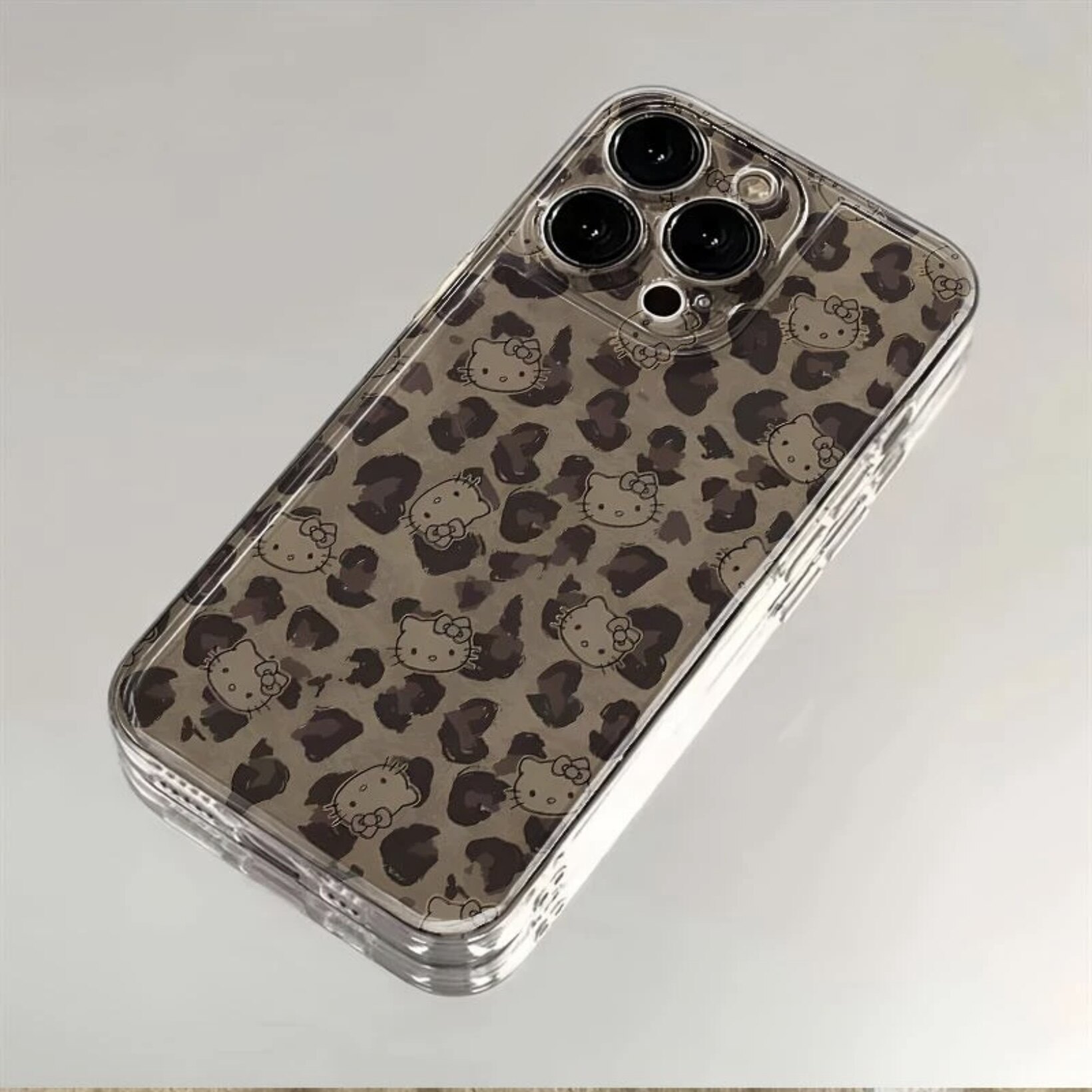 棕豹纹小猫适用苹果17手机壳iPhone16Promax小众vivos30高级感oppofindx8红米Note15小米14华为Pura80荣耀x70