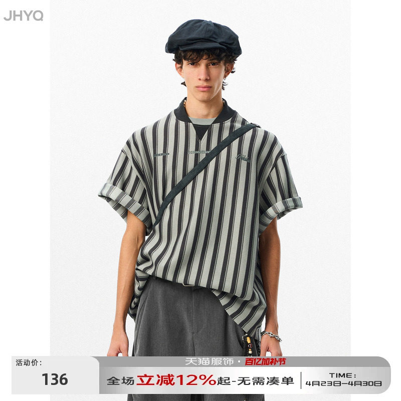 JHYQ复古双拼V领条纹短袖T恤男宽松潮流休闲五分刺绣字母印花体恤