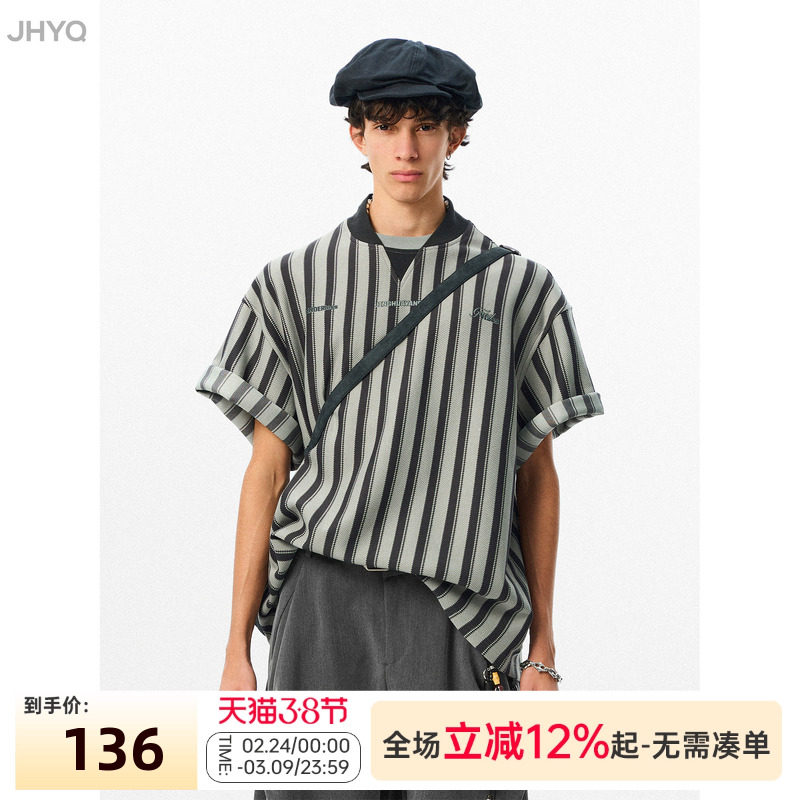 JHYQ复古双拼V领条纹短袖T恤男宽松潮流休闲五分刺绣字母印花体恤