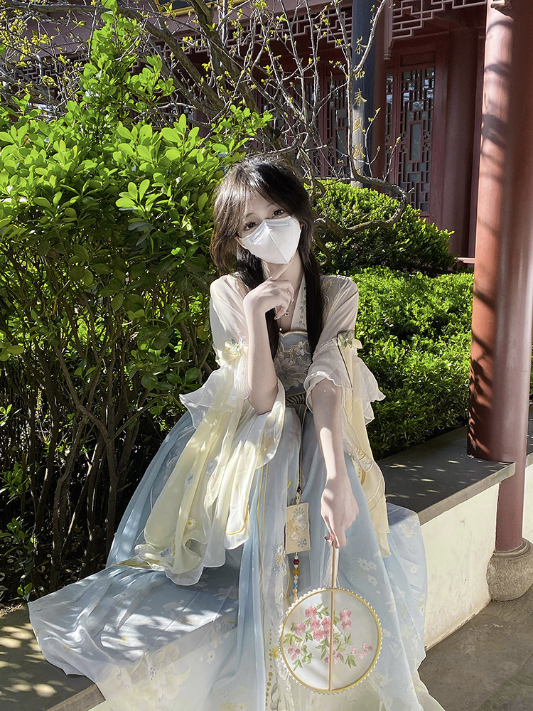 梦满庭芳汉服女通勤改良版夏汉元素吊带连衣裙日常套装成人