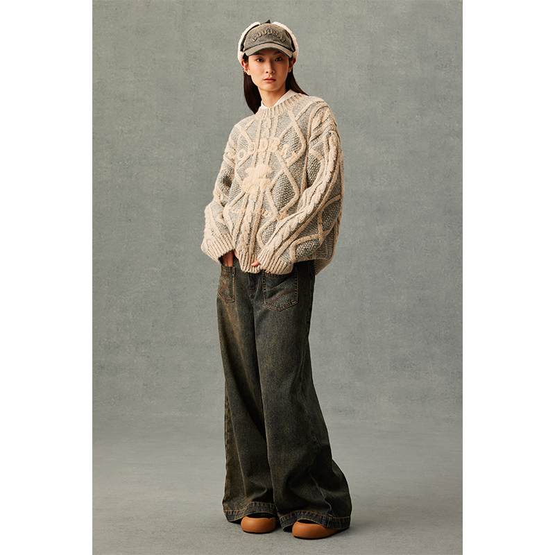 GOODBAI 飞行白鸽logo盘带绣圆领毛衣