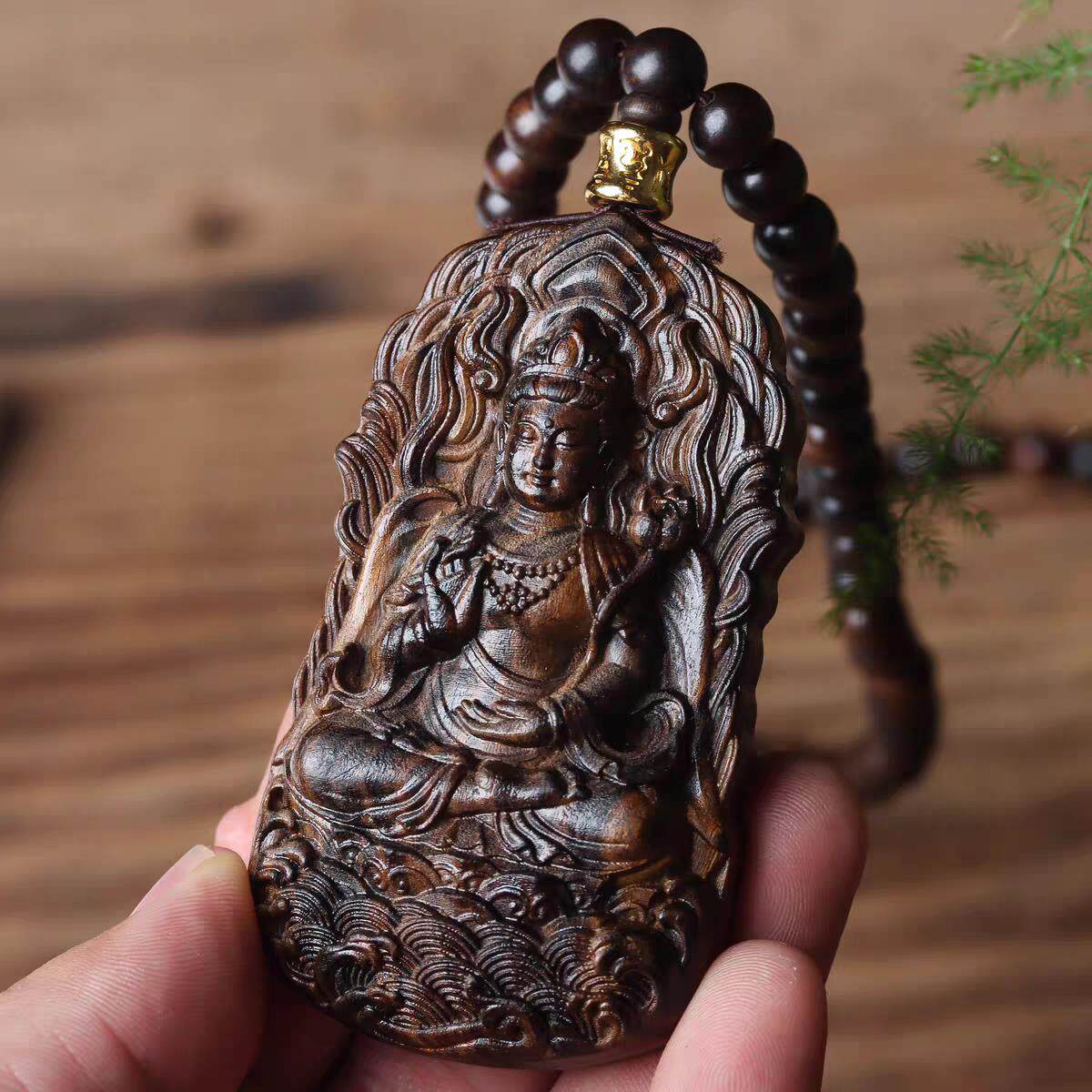 沉香木佛牌大势至菩萨吊