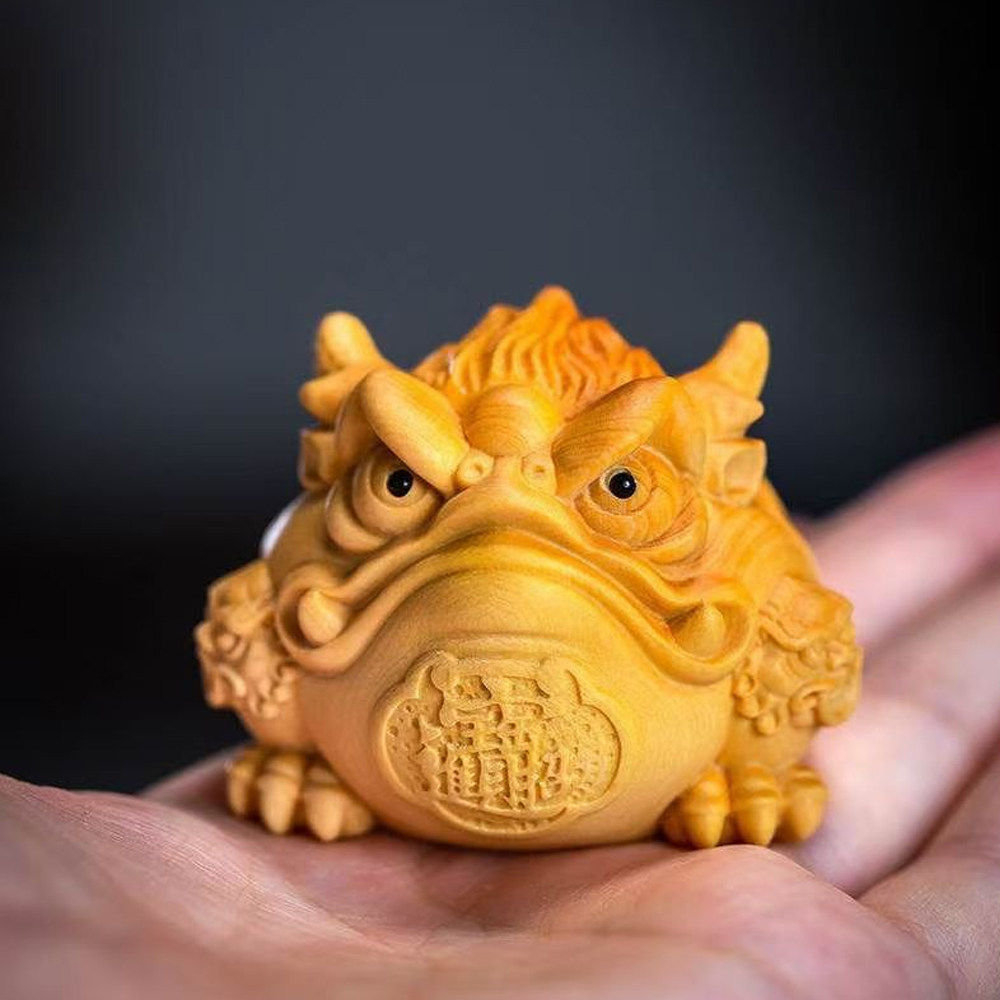 崖柏招财霸王三足金蟾木