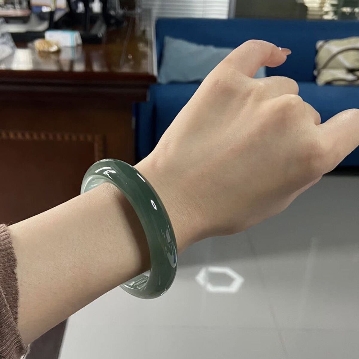 冰糯种油青翡翠手镯女气