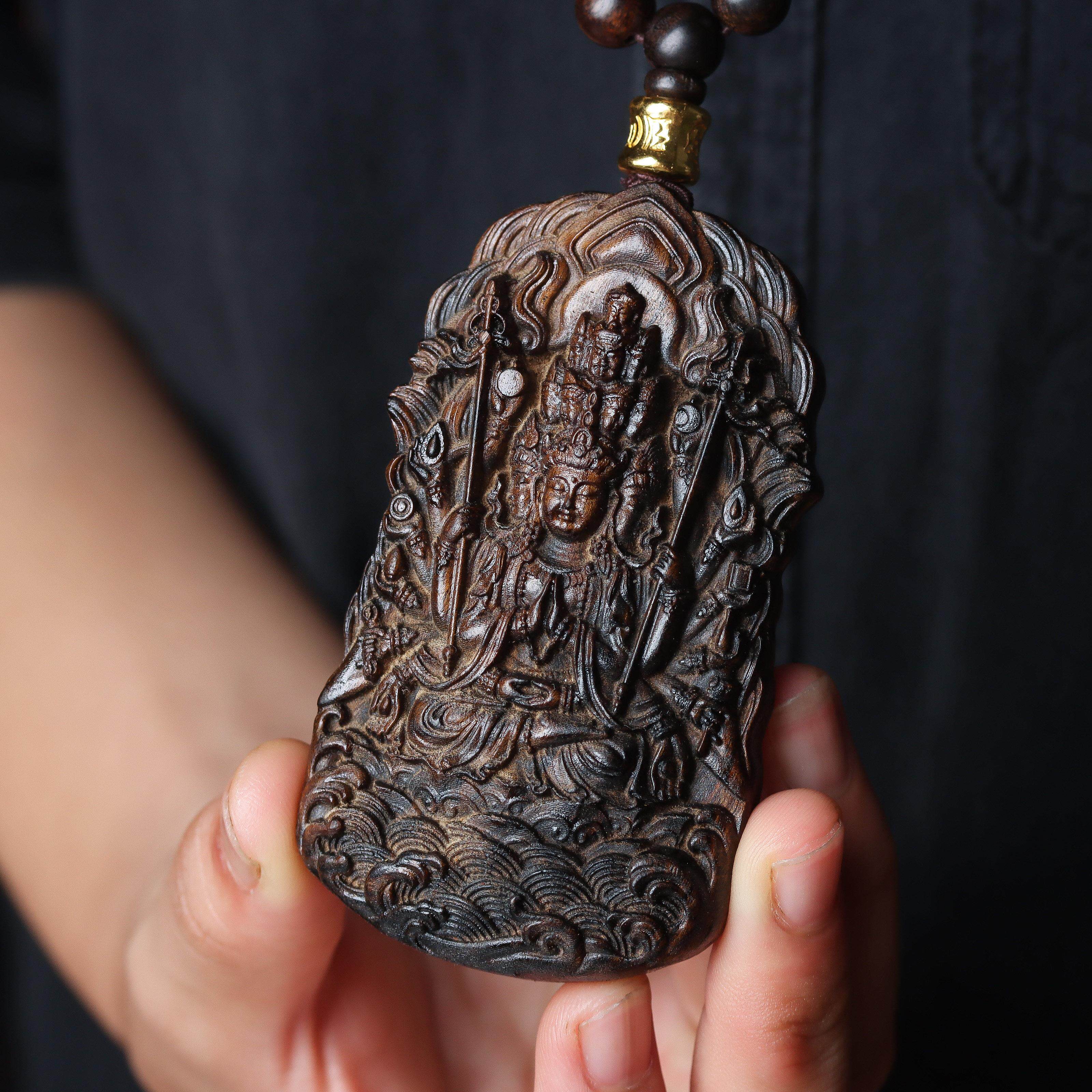 沉香木佛牌千手观音菩萨