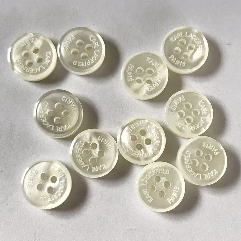 溢晶天然白碟珍珠贝窝面4孔斜边光泽感高级精致衣服饰品百搭