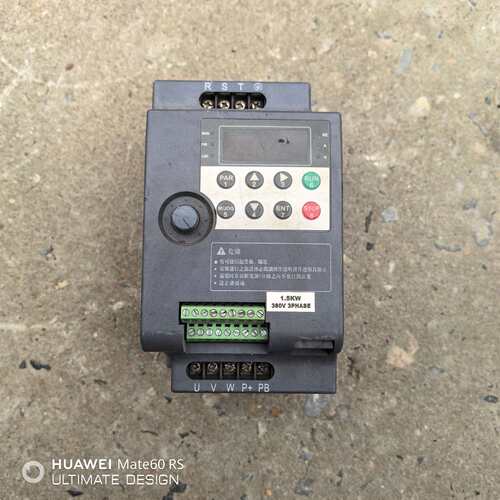 {议价}德佛斯变频器FS1000-V1R5M3，1.5KW，