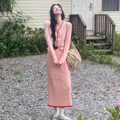 thepeach粉色V领两件套official