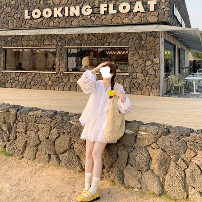 重工刺绣娃娃衬衫+a字半裙套装女