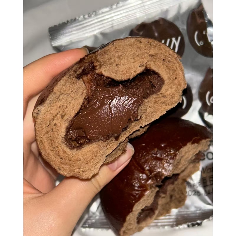 碱法新品黑眼豆豆碱水面包