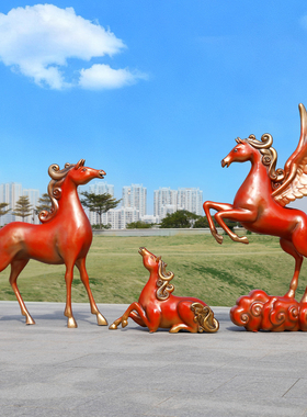 马年卡通玻璃钢雕塑动物美陈装饰