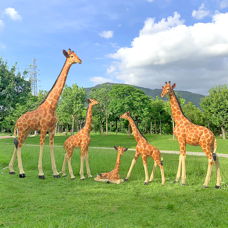 户外大型动物雕塑仿真长颈鹿摆件