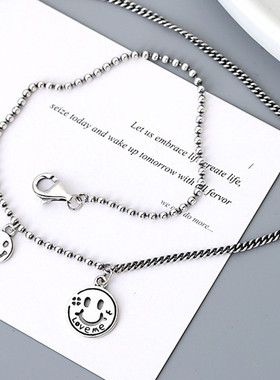 简约森系甜美笑脸项链女款复古泰银字母吊坠锁骨链四叶草微笑项链