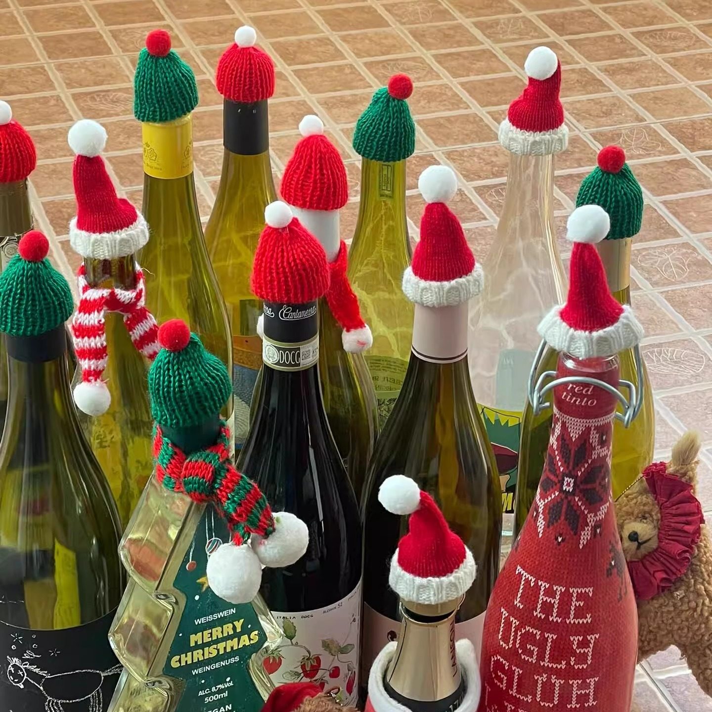 圣诞节装饰品酒瓶套氛围感针织红酒香槟迷你小红帽套平安场景布置