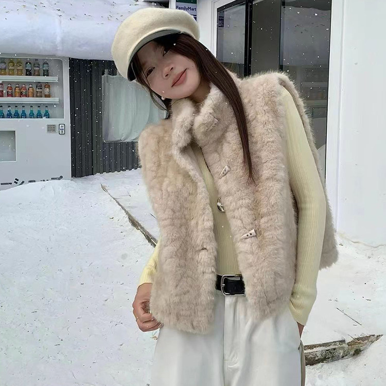 冬季新款慵懒保暖环保牛角扣皮毛一体马甲立领毛茸茸外套女配包包,女装/女士精品,短外套,淘宝优惠券,粉丝福利购,淘宝优惠卷