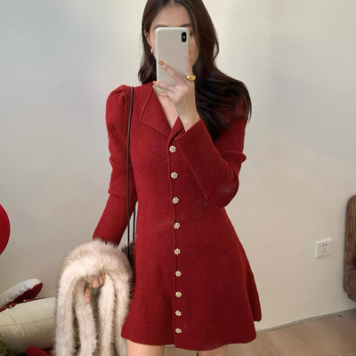 2025新款秋冬短裙小个子针织连衣裙女收腰亮丝新年战袍红色毛衣裙