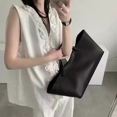 花瓣领无袖衬衫两面穿小衫女2025夏法式松弛感木耳边v领白色上衣