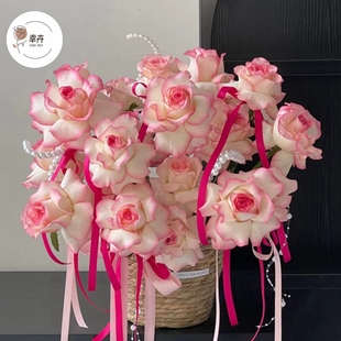 仙子之吻草编花篮鲜花插花篮板栗花束抱抱桶蒲草花店diy花艺资材