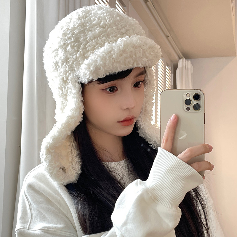 逛街雷锋帽女保暖羊羔绒百搭冬季