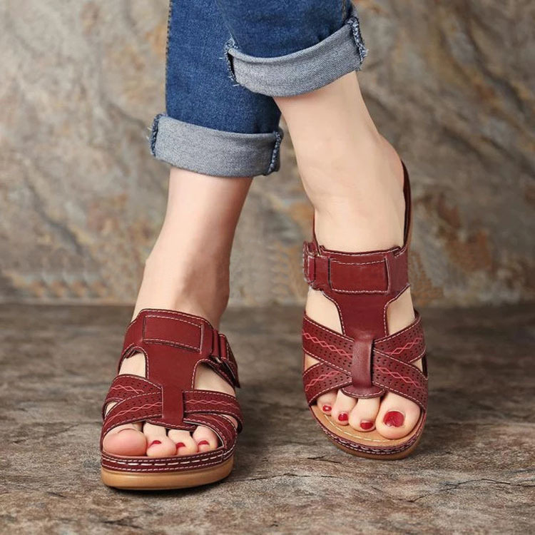 防滑女鞋欧美大码坡跟凉鞋镂空交叉女士凉拖批发outdoor sandals