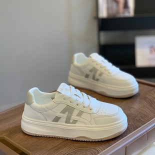 小白鞋 爆款 百搭系带学院风韩版 女2025新款 简约休闲松糕厚底板鞋