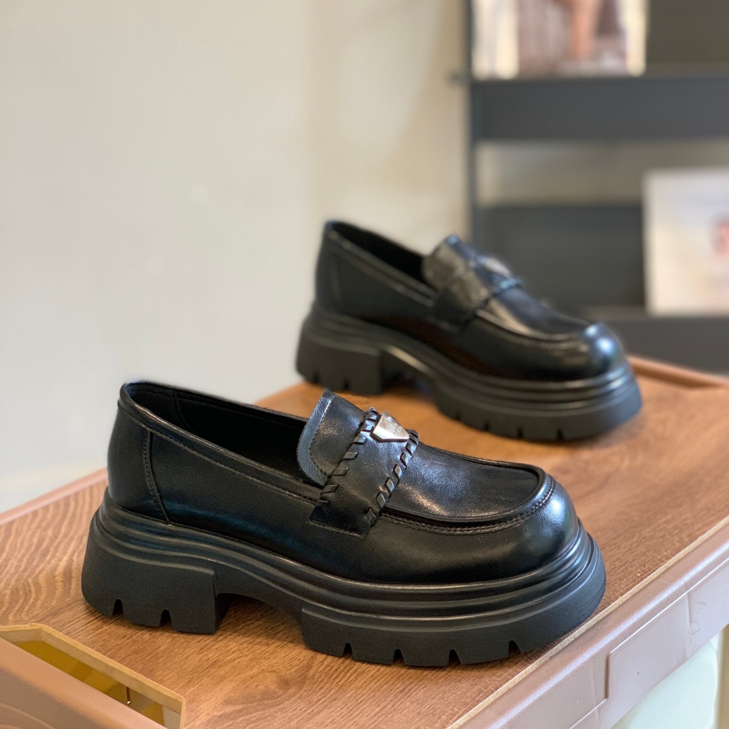 松糕厚底不累脚浅口英伦风乐福鞋