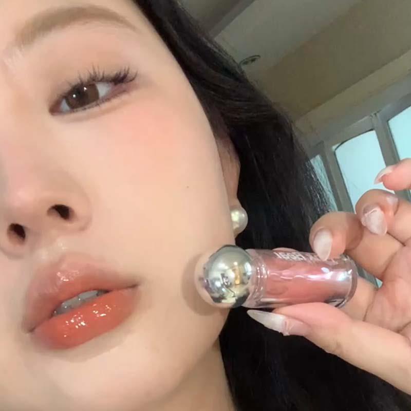 自带松弛氛围感！成膜唇蜜唇部精华蜜小灯泡唇釉不易沾杯滋润口红