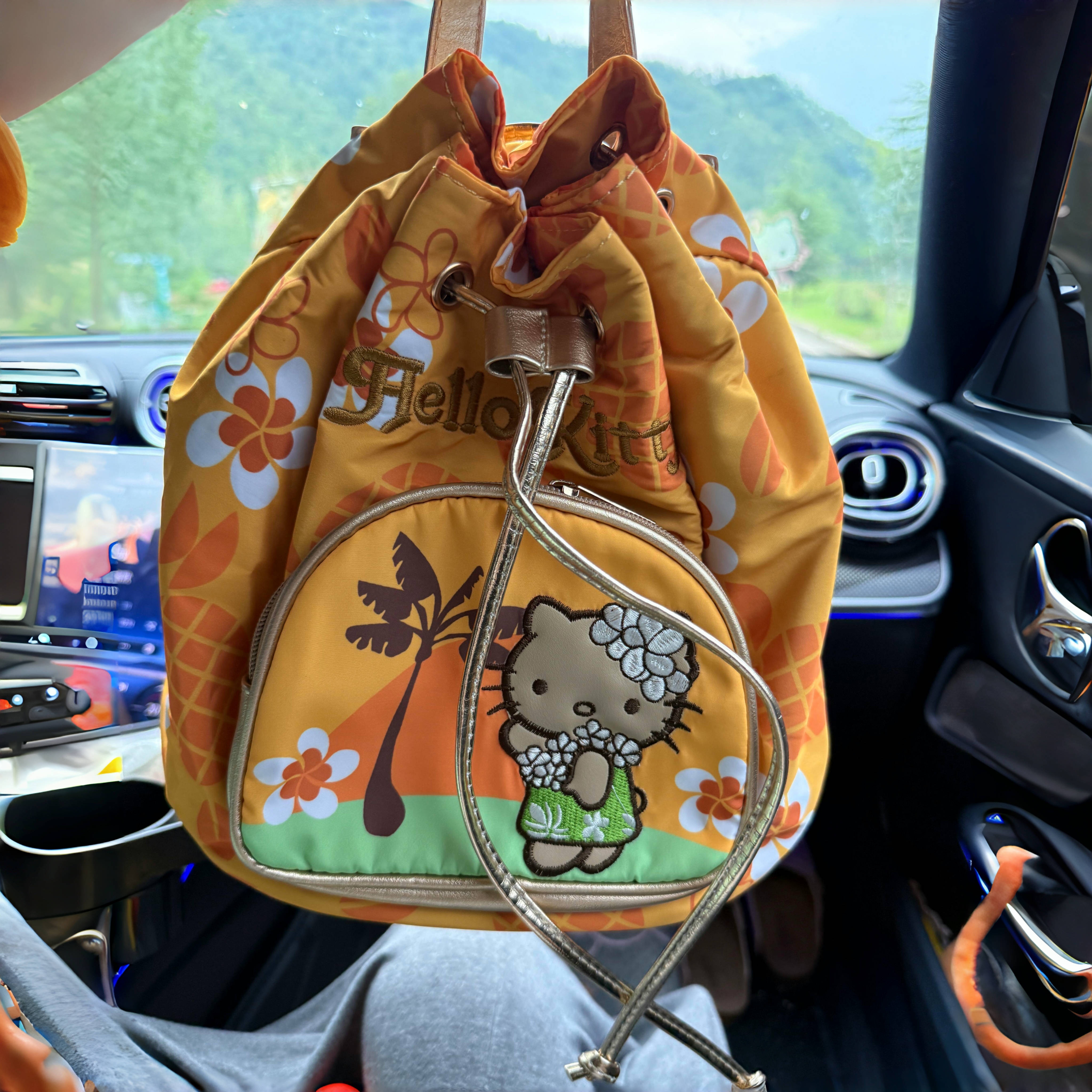 kity猫夏威夷旅游双肩包轻便高颜值度假风大容量抽绳包百搭手提包