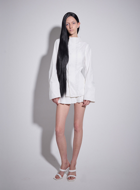 Aeaea 原创修身收腰运动户外连帽夹克外套白色黑色