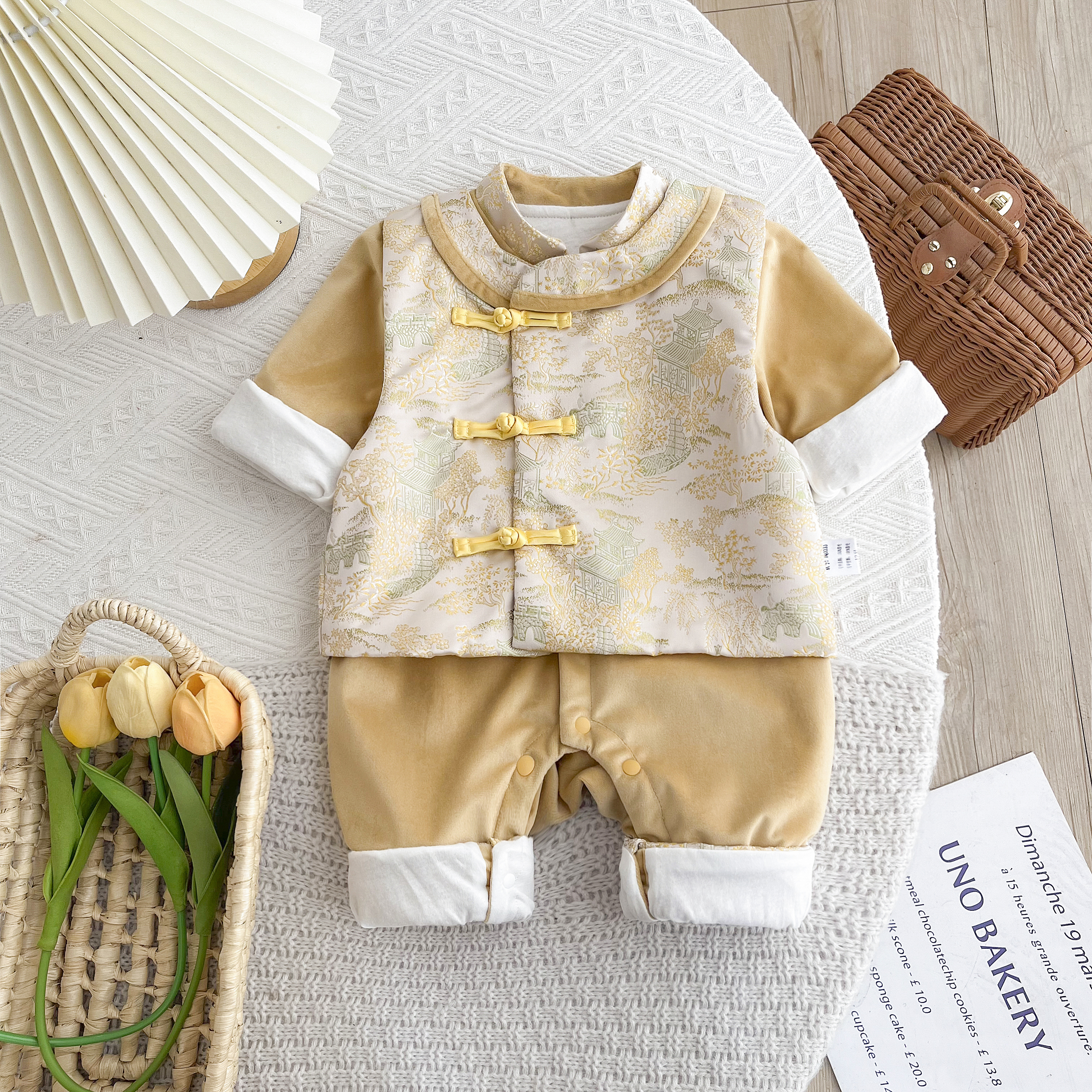 婴儿衣服春秋宝宝长袖外出连体衣