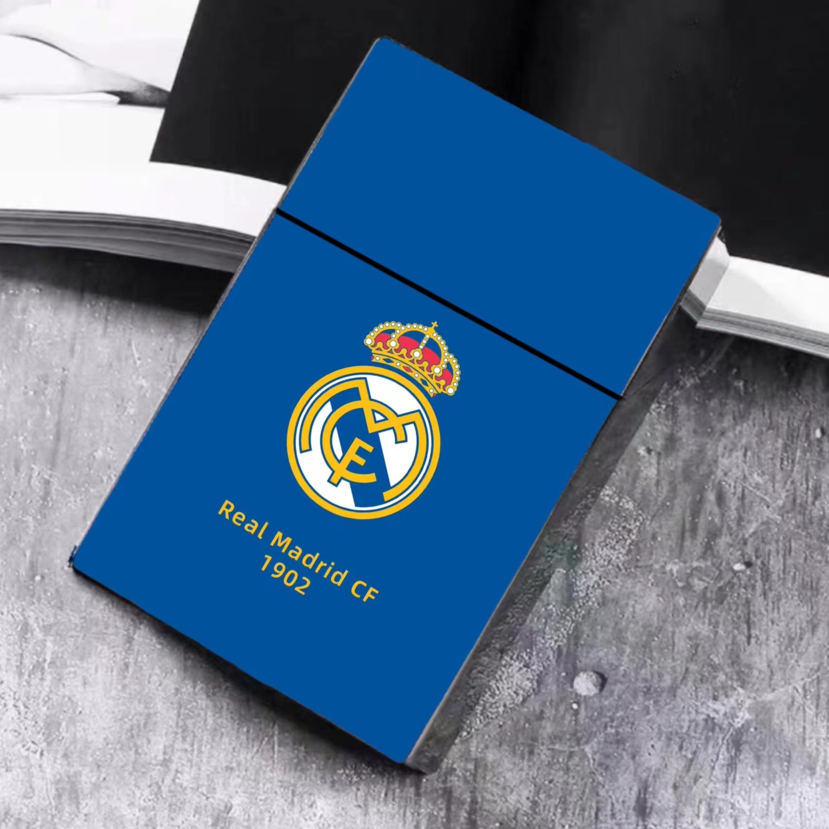 欧洲杯球星卡收纳盒 皇马俱乐部巴萨俱乐部烟盒 20只粗支烟盒