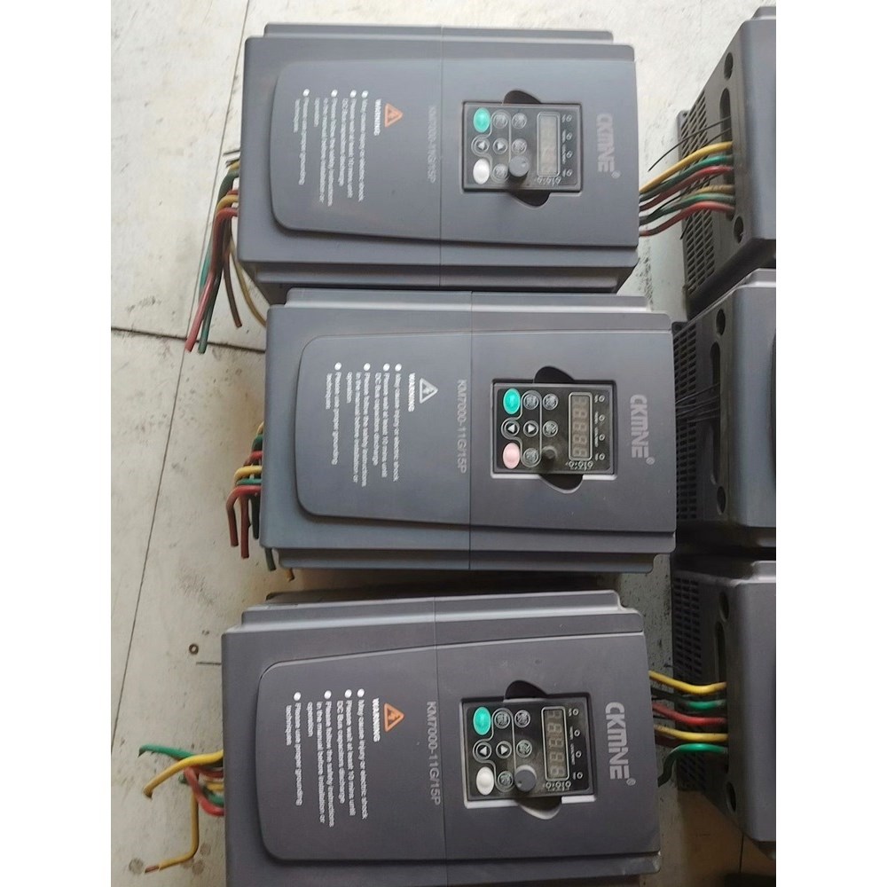 开民变频器KM7000-011G015P 议价