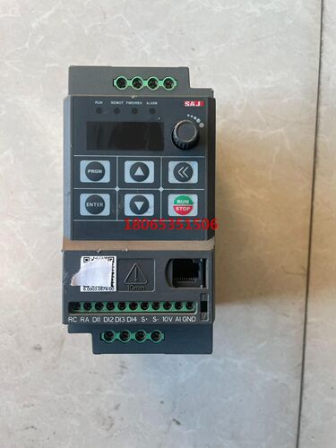 三晶变频器VM600一4T1R5 380v 1.5kw刚刚从