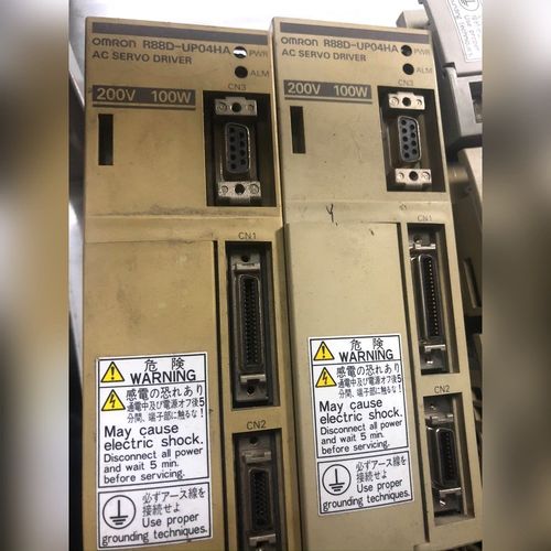 R88D-UP04HA驱动器现货功能完好 议价