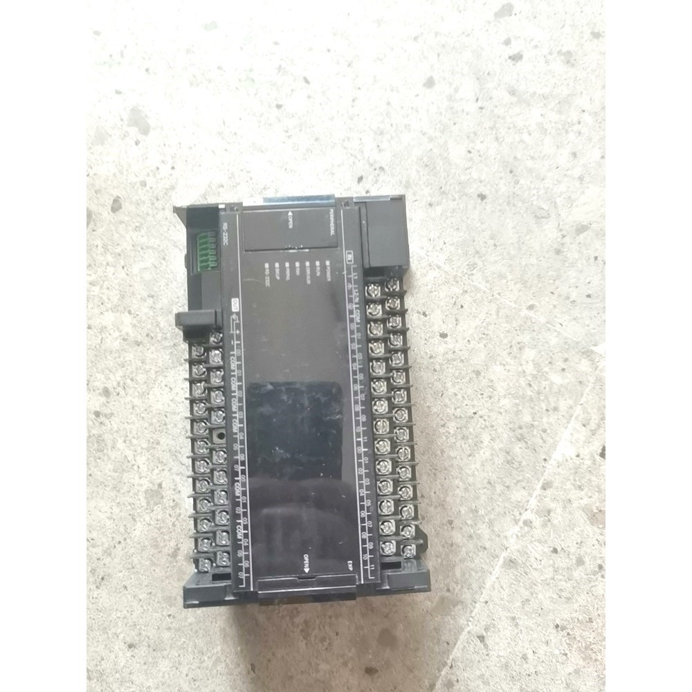 PLC CP2E-E40DR-A成色如图 实物拍摄 功 议价