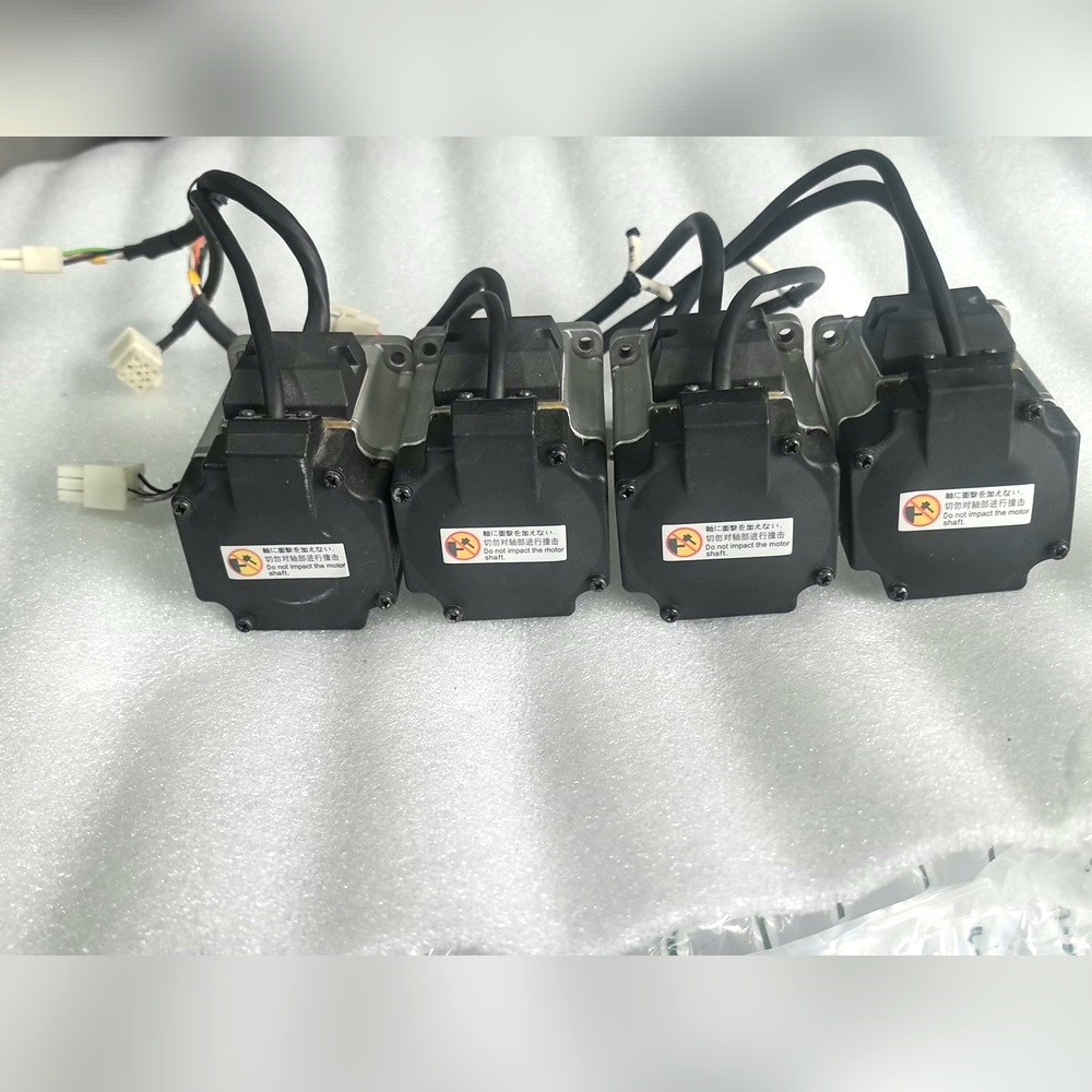 伺服电机MSMF022L1U2M 四台3台20年 1台