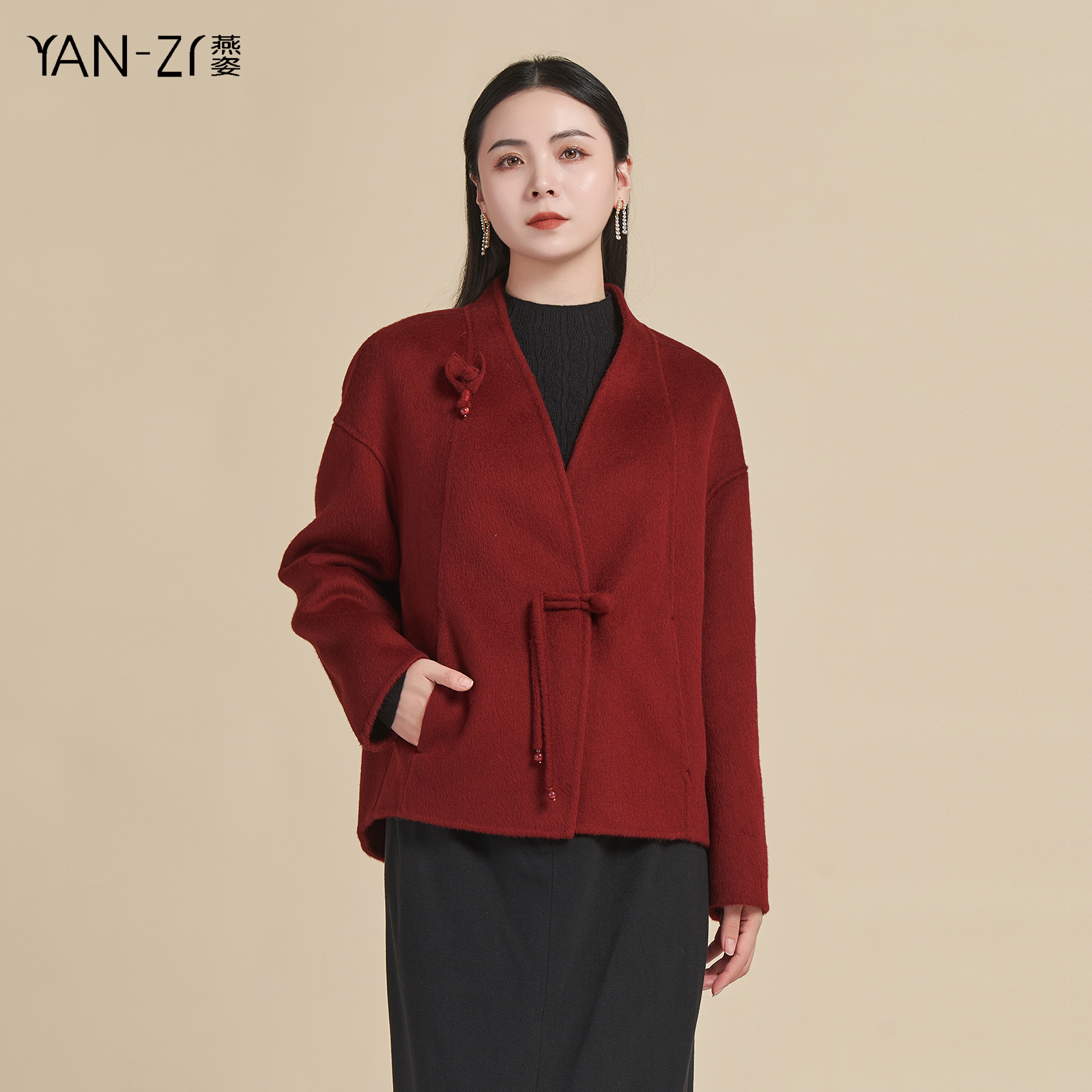 V领羊毛混纺短款双面呢大衣