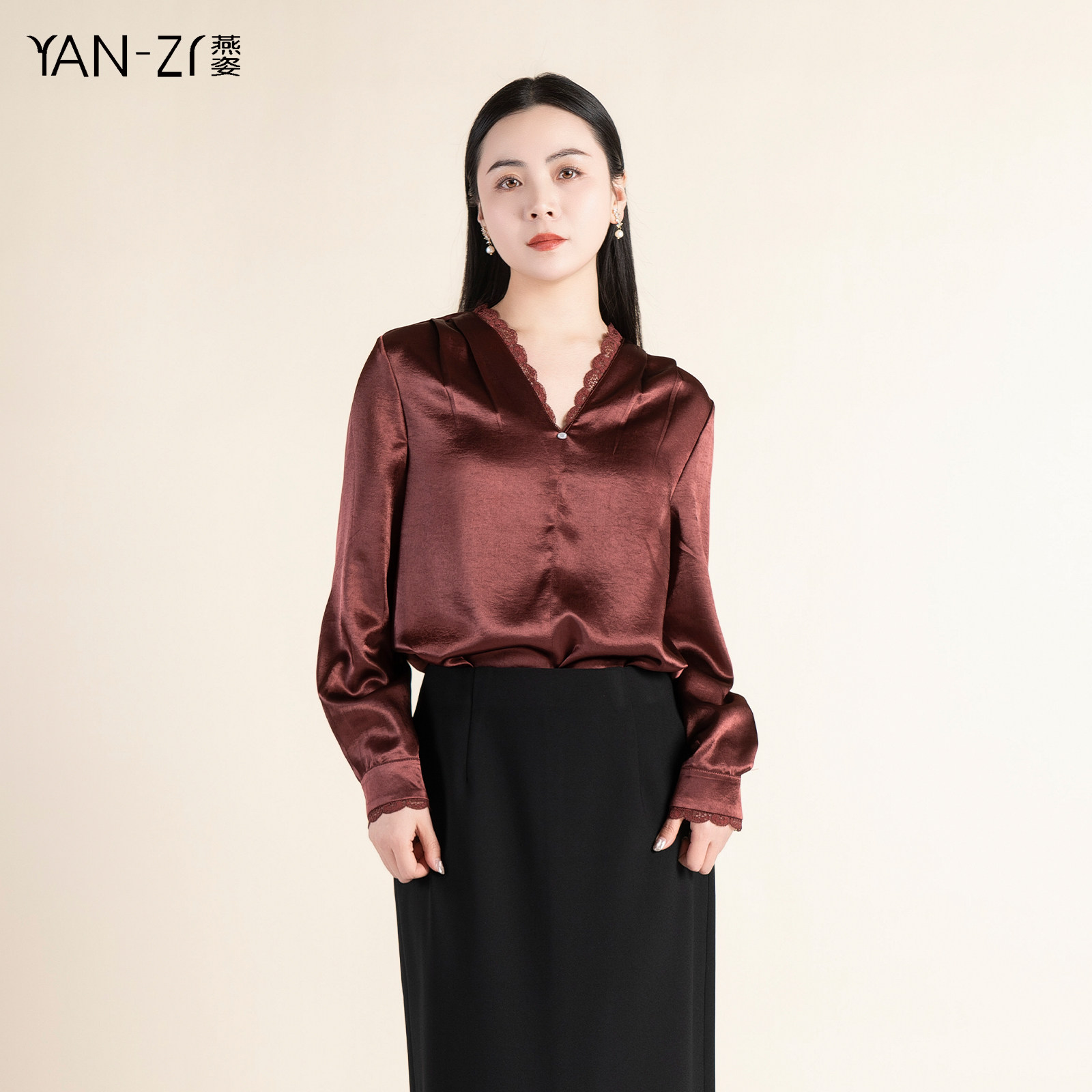 燕姿服饰2025春季新款法式缎面顺滑V领蕾丝拼接长袖衬衫商场同款,女装/女士精品,衬衫,淘宝优惠券,粉丝福利购,淘宝优惠卷