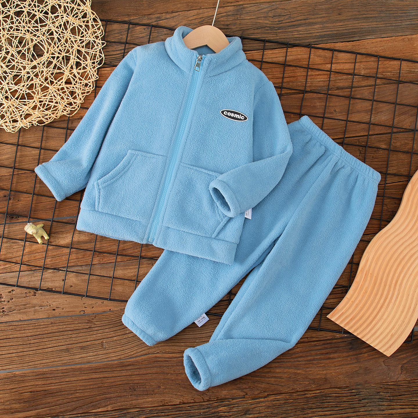 秋冬季儿童莎莉绒睡衣女童男童保暖家居服立领中大童加厚宝宝套装