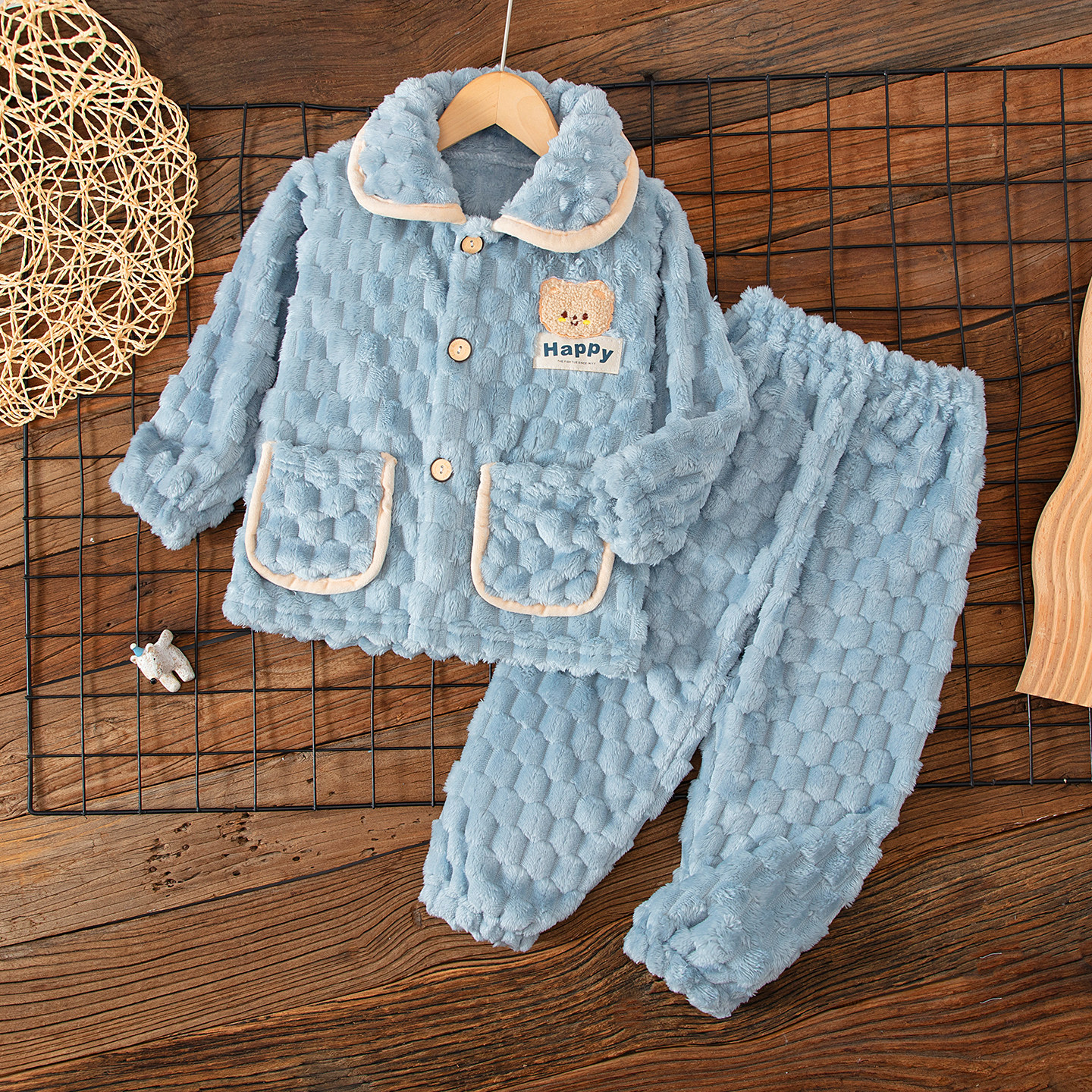 儿童法兰绒秋冬季睡衣男童女童加厚珊瑚绒男孩开衫家居服亲子套装