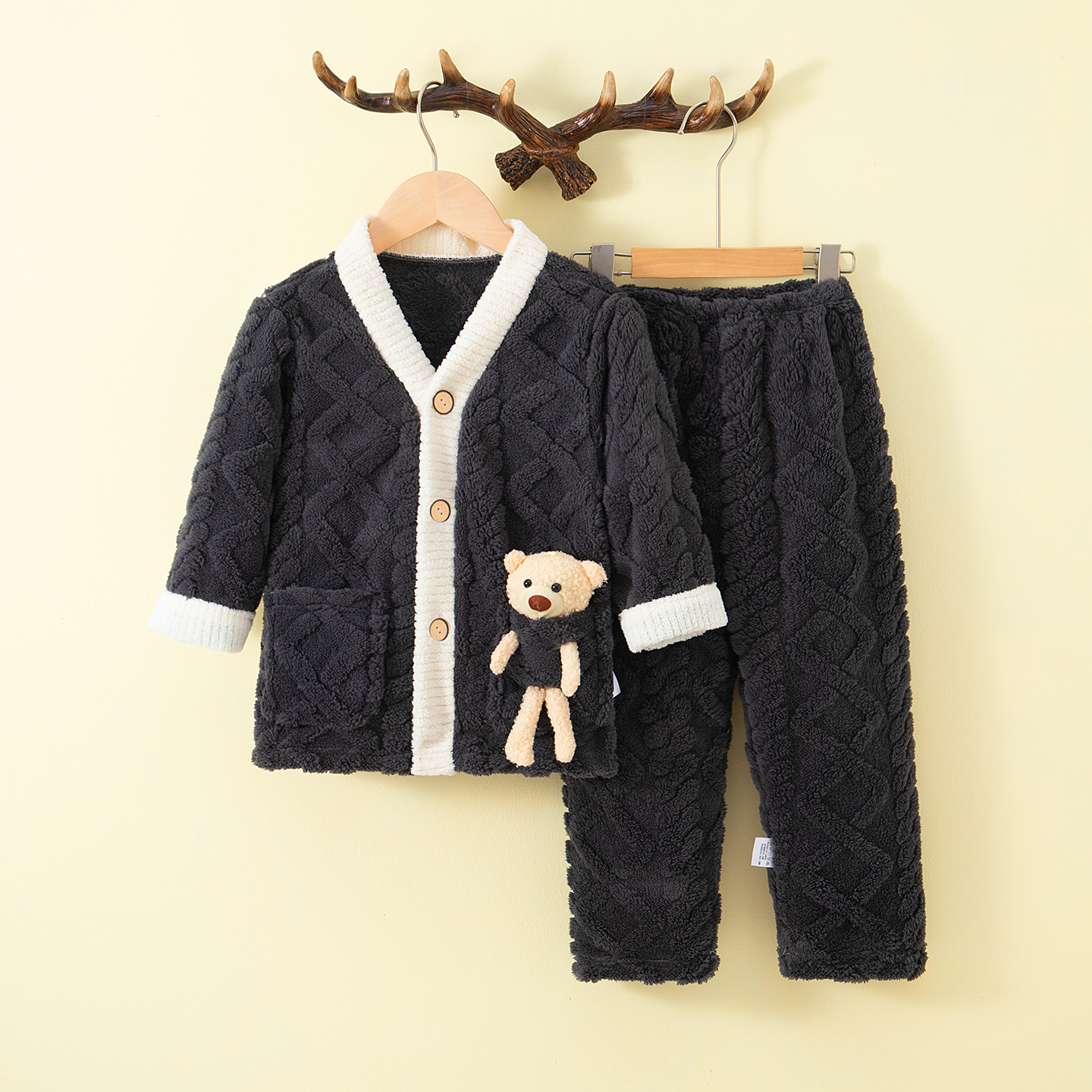 儿童睡衣女童珊瑚绒加厚家居服